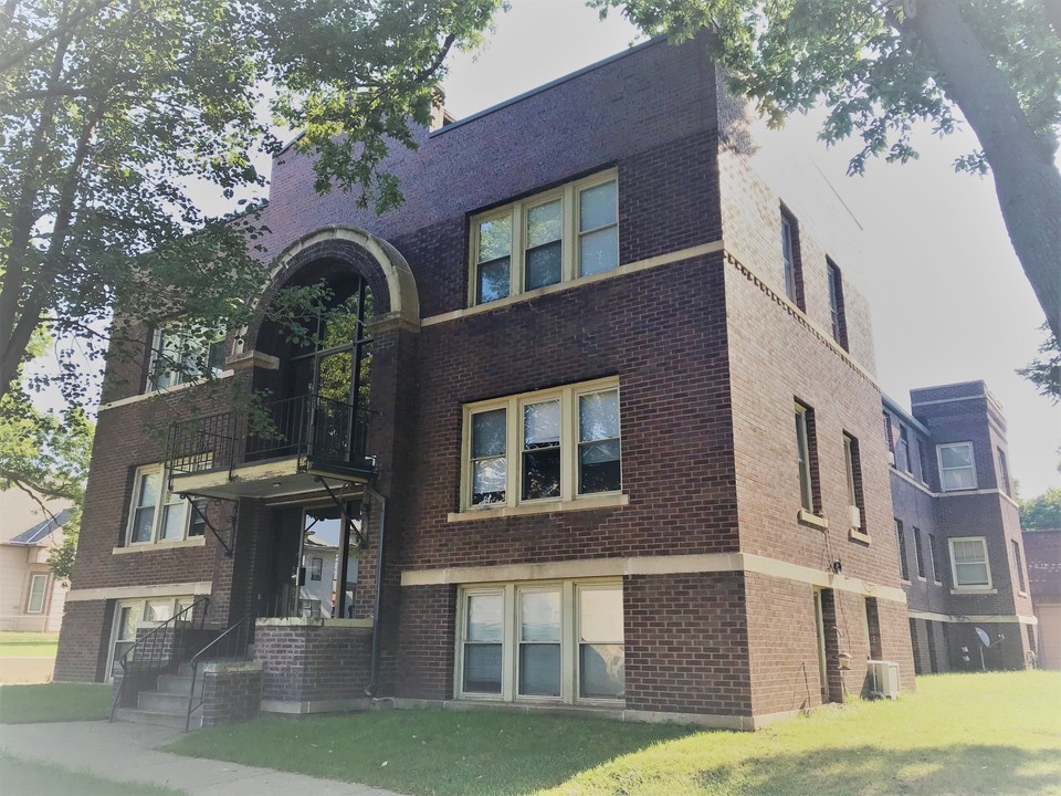 Paxton Apartments in Sioux City, IA - Building Photo