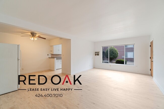 property at 3925 Roxanne Ave