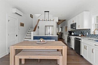 274 Cottage Walk in Ocean Beach, NY - Building Photo - Building Photo
