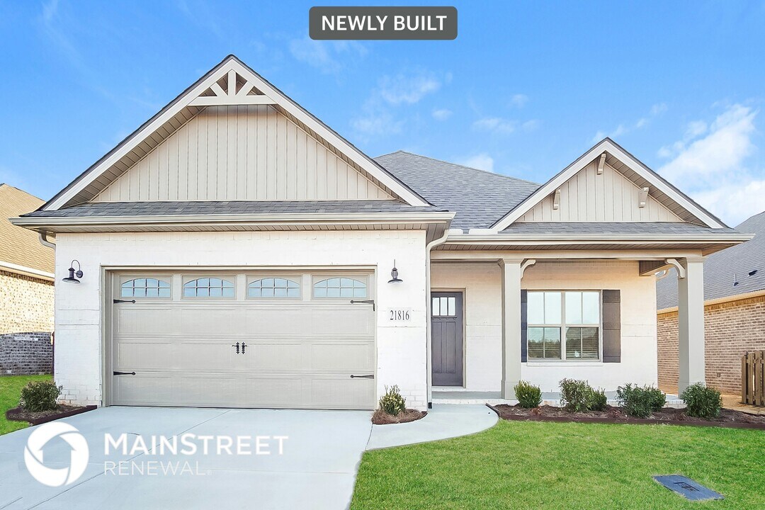 21816 Nature’s Cv Dr in Athens, AL - Building Photo