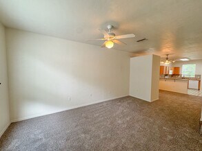 4415 SW 34th St in Gainesville, FL - Building Photo - Building Photo
