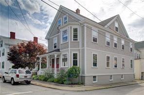 44 Charles St in Newport, RI - Building Photo