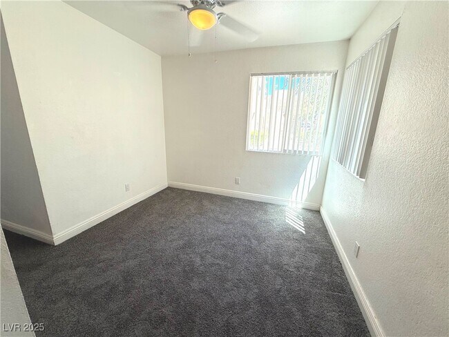 1846 N Decatur Blvd in Las Vegas, NV - Building Photo - Building Photo