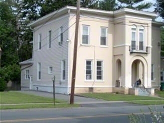 230 Greenwich St in Belvidere, NJ - Building Photo