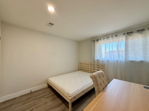 9989 Dodge Dr in Northglenn, CO - Foto de edificio - Building Photo