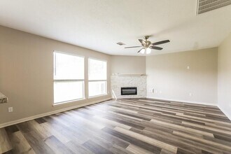 2422 Fox River Ln in Spring, TX - Building Photo - Building Photo