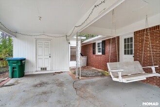 2644 Pineland Ave in Doraville, GA - Foto de edificio - Building Photo