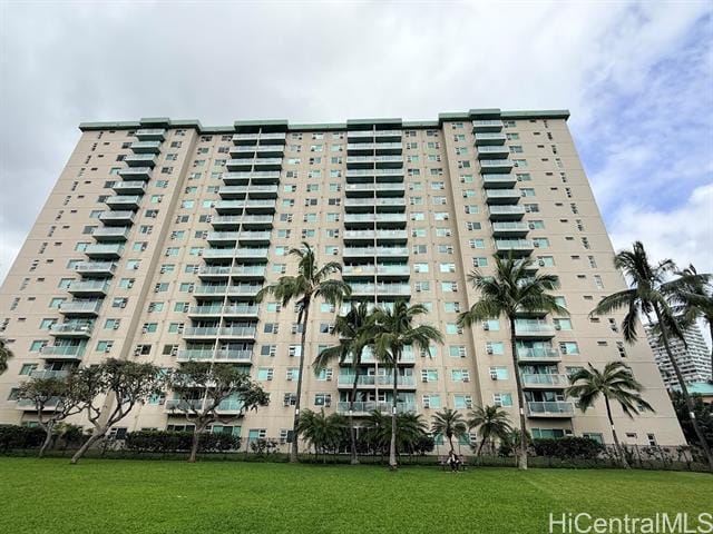 property at 3009 Ala Makahala Pl