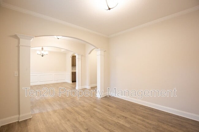 9843 N Ivy Park Dr in Columbus, GA - Building Photo - Building Photo