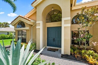 2700 NW 49th St in Boca Raton, FL - Building Photo - Building Photo