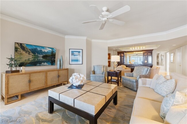 4021 Gulf Shore Blvd N in Naples, FL - Building Photo - Building Photo