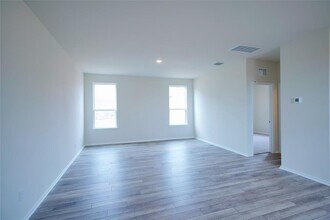 145 Cocao Ct in Buda, TX - Building Photo - Building Photo