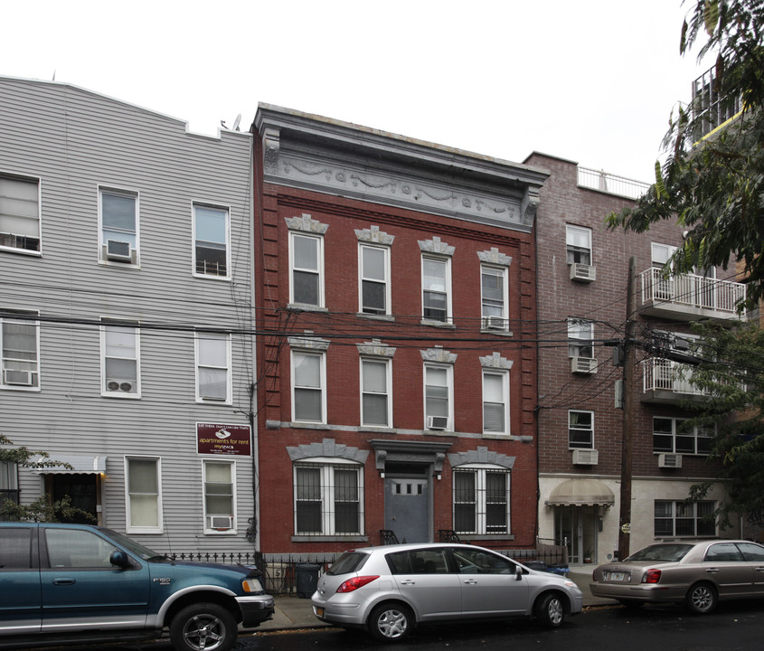 59 Herbert St in Brooklyn, NY - Foto de edificio