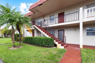 3 Abbey Ln in Delray Beach, FL - Building Photo