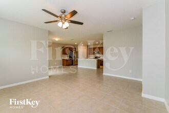 2820 NW 21st Ave in Cape Coral, FL - Building Photo - Building Photo