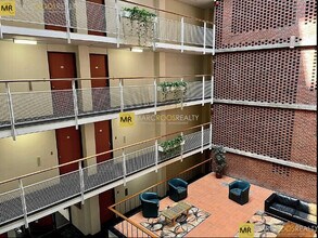 29 Concord Ave, Unit 512 in Cambridge, MA - Foto de edificio - Building Photo