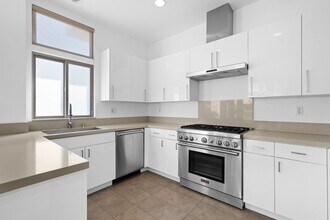 1415 Butler Ave in Los Angeles, CA - Building Photo - Building Photo