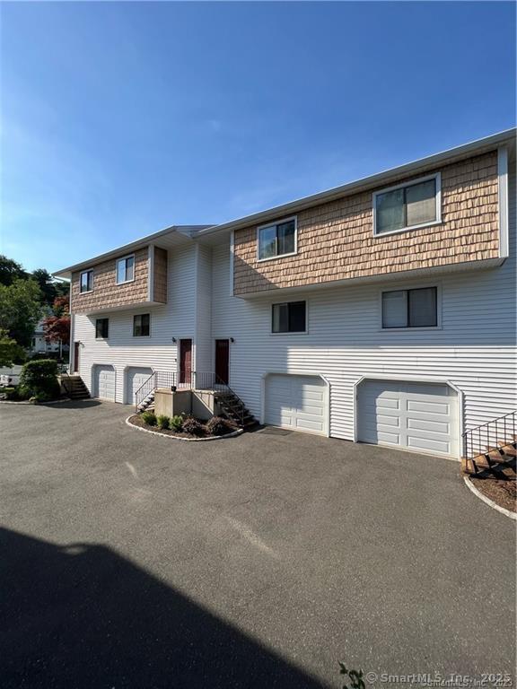825 Hope St in Stamford, CT - Building Photo - Building Photo