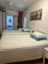 101 E Black Horse Pike in Pleasantville, NJ - Building Photo