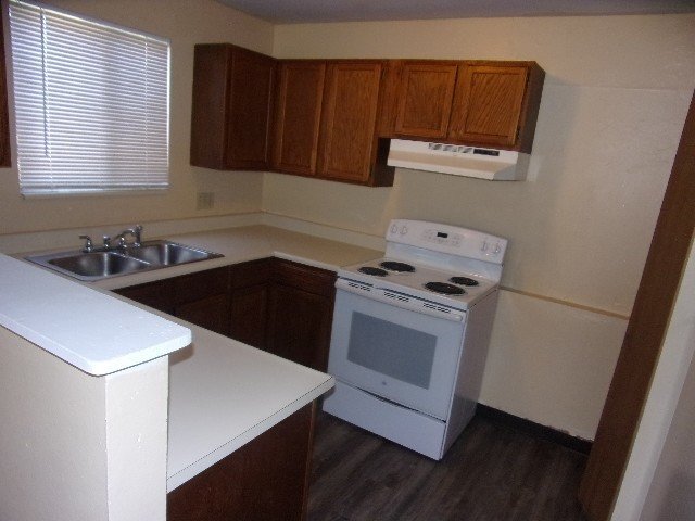 505 W Berry Ave in Littleton, CO - Foto de edificio - Building Photo
