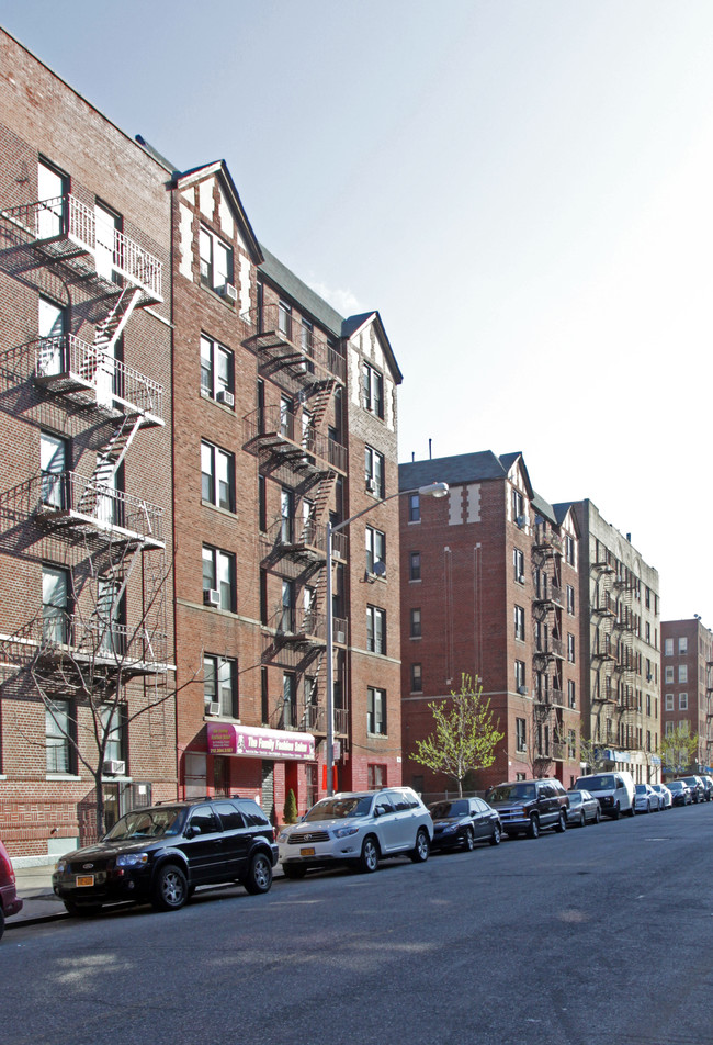 Post Properties in New York, NY - Building Photo - Building Photo