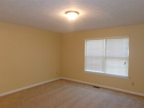 129 Candle Woods Dr in Hendersonville, TN - Building Photo - Building Photo