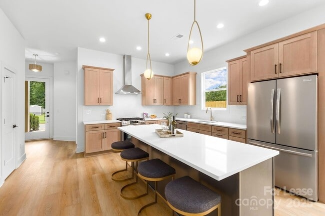 2411 Pruitt St in Charlotte, NC - Building Photo - Building Photo