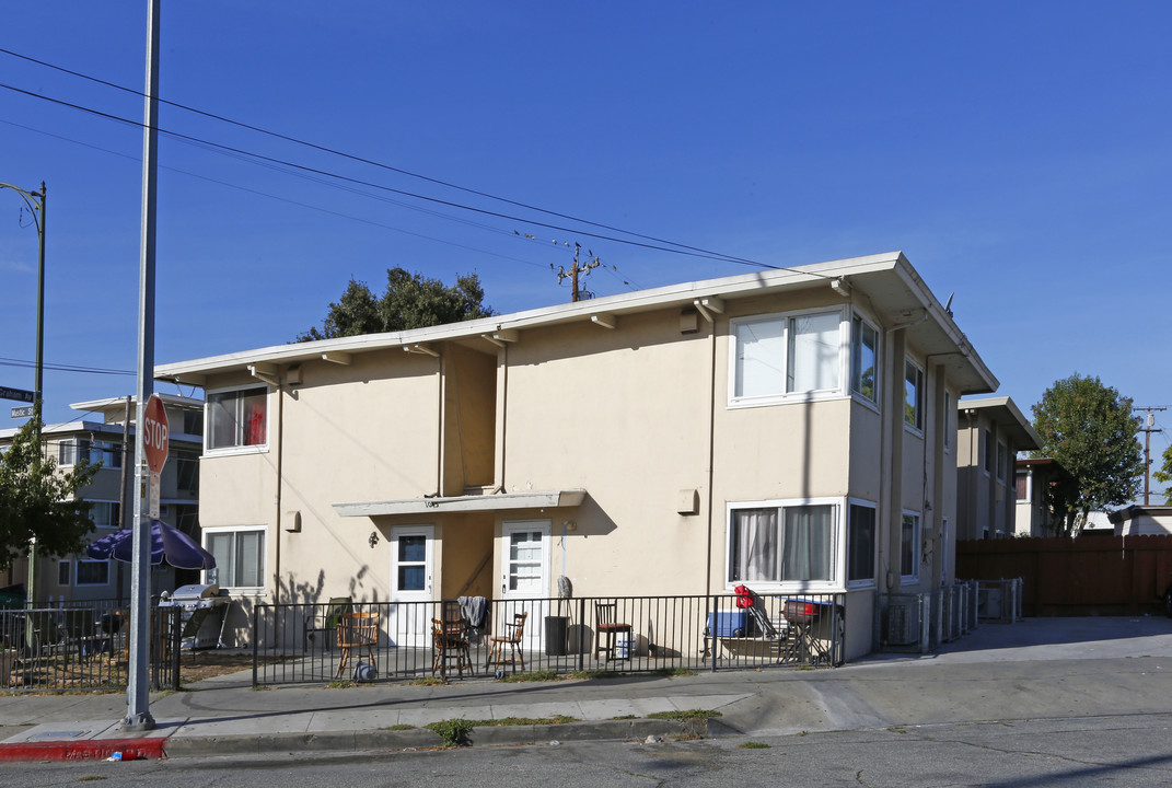 121-135 Graham Ave in San Jose, CA - Building Photo