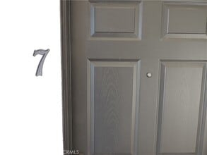 22735 Del Valle St, Unit 7 in Los Angeles, CA - Foto de edificio - Building Photo