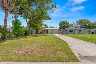 7537 35th Ave N in St. Petersburg, FL - Building Photo - Building Photo