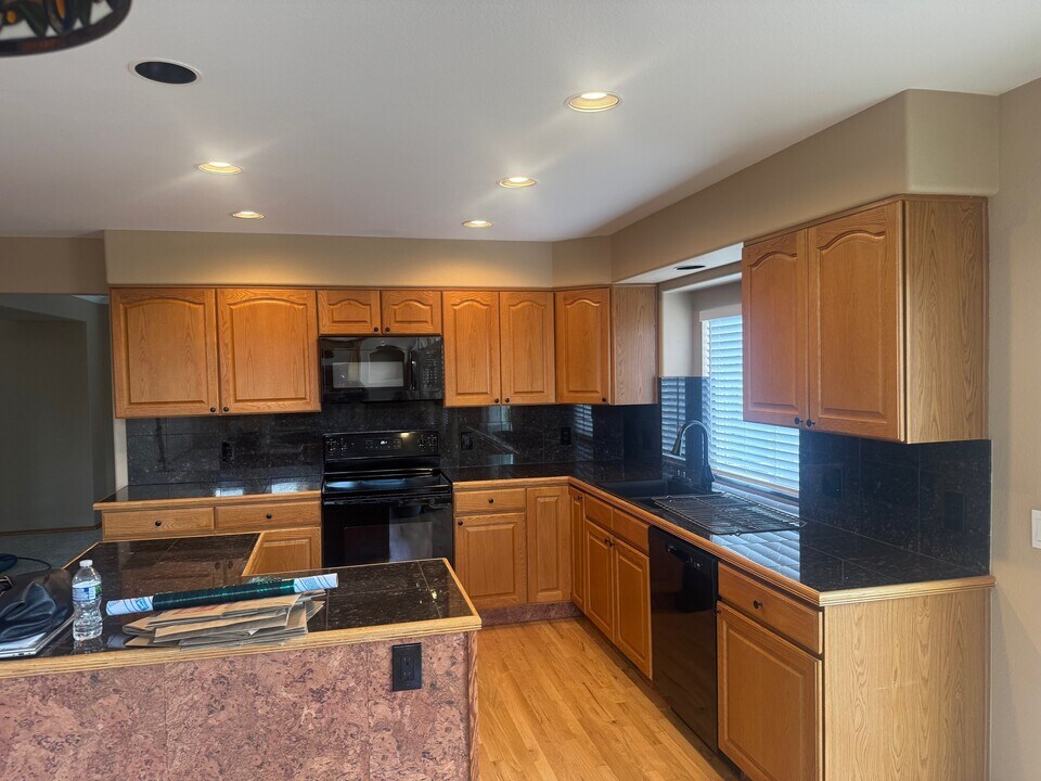 5514 Saxon Ln in Colorado Springs, CO - Building Photo