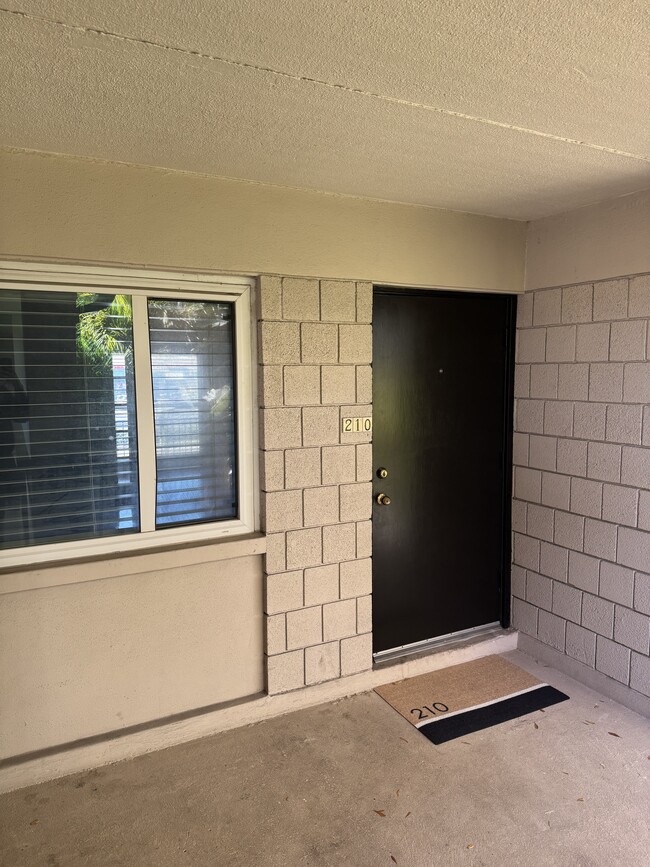 property at 3232 S Macdill Ave