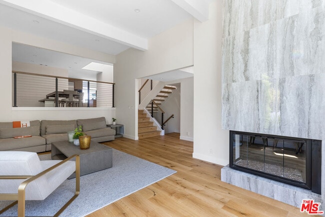 property at 1549 Palisades Dr