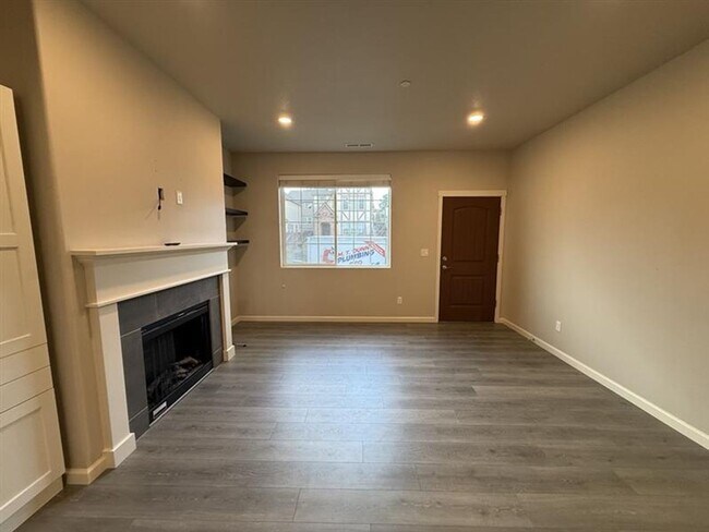 14233 SW 169th Ave in Tigard, OR - Building Photo - Building Photo