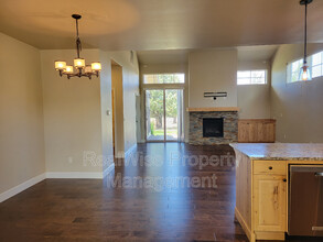 11116 Desert Sky Loop in Redmond, OR - Building Photo - Building Photo