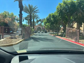 2925 Wigwam Pkwy in Henderson, NV - Building Photo - Building Photo