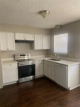 1542 Firebird Dr in Dallas, TX - Building Photo - Building Photo