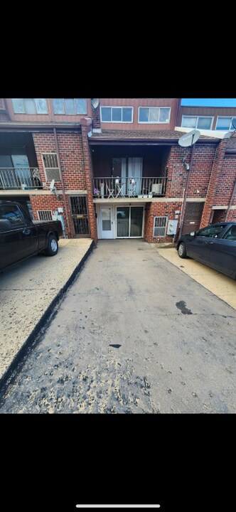 7755 Oxford Ave in Philadelphia, PA - Building Photo