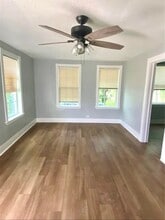623 W 5th St in Freeport, TX - Building Photo - Building Photo