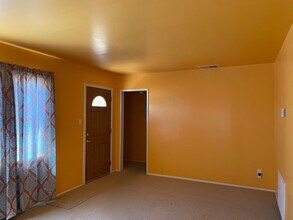 110 Dogwood St in Henderson, NV - Building Photo - Building Photo