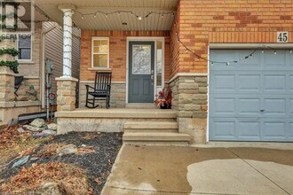 45 Kendrick Ct in Hamilton, ON - Building Photo - Building Photo