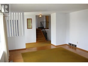 4604 Ranger Ave in North Vancouver, BC - Building Photo - Building Photo