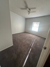 10529 South Bay Lake Rd in Groveland, FL - Building Photo - Building Photo