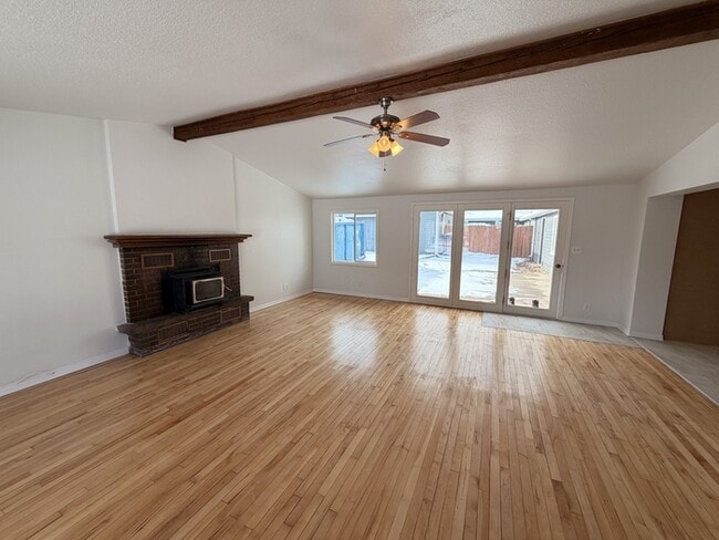 property at 105 S Kendall St