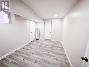 19 Yvette St in Whitby, ON - Building Photo - Building Photo
