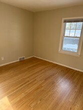 1501 Cornell Dr SE in Grand Rapids, MI - Foto de edificio - Building Photo