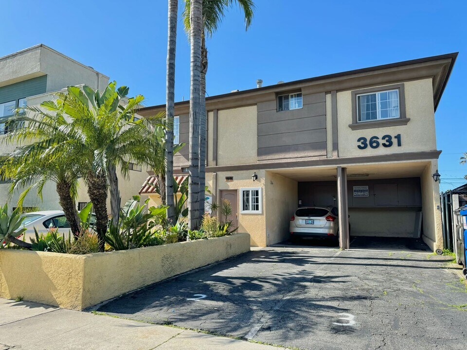 3631 Midvale Ave in Los Angeles, CA - Building Photo