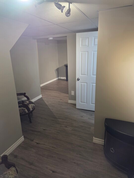 18 Gibbon Dr in Barrie, ON - Building Photo