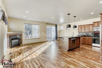 120 NE Stonebriar Ln in Hillsboro, OR - Building Photo - Building Photo