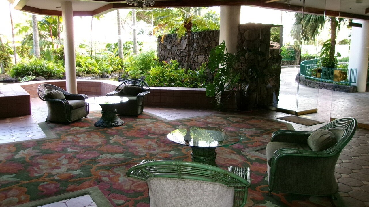 1525 Wilder Ave-Unit -1 in Honolulu, HI - Building Photo